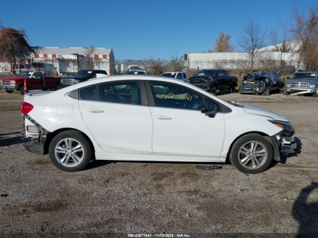 Chevrolet Cruze Lt Auto Image 5