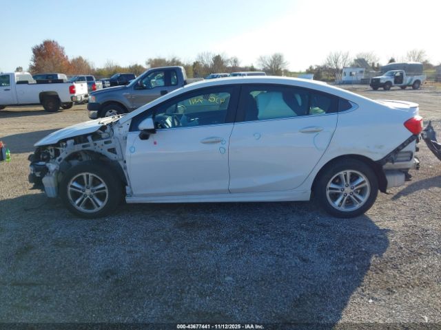 Chevrolet Cruze Lt Auto Image 14