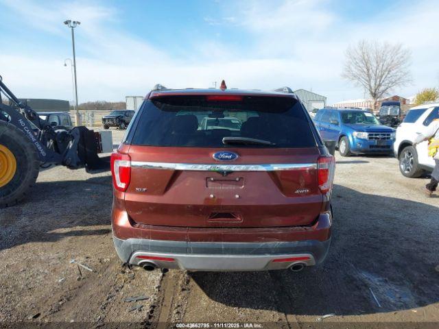 Ford Explorer Xlt Image 8