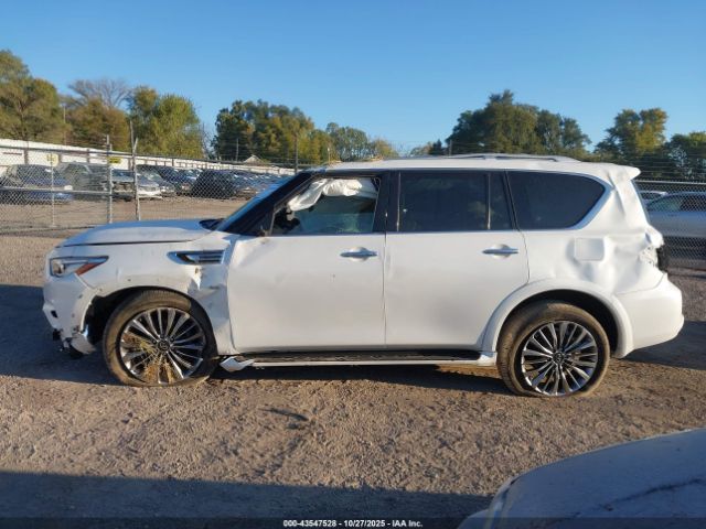 INFINITI Qx Luxe Image 16