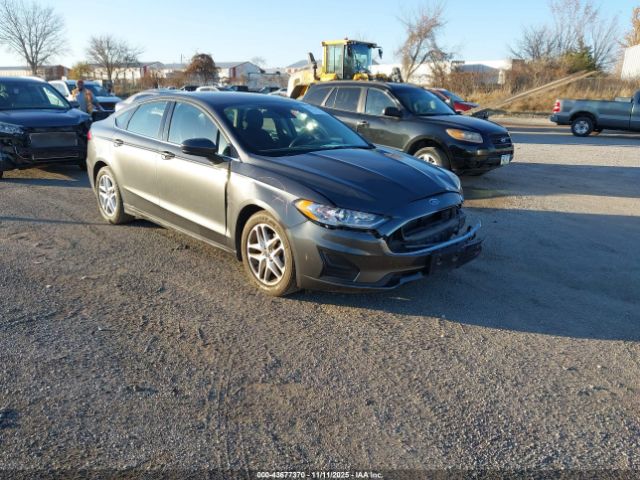 Ford Fusion Se Image 1