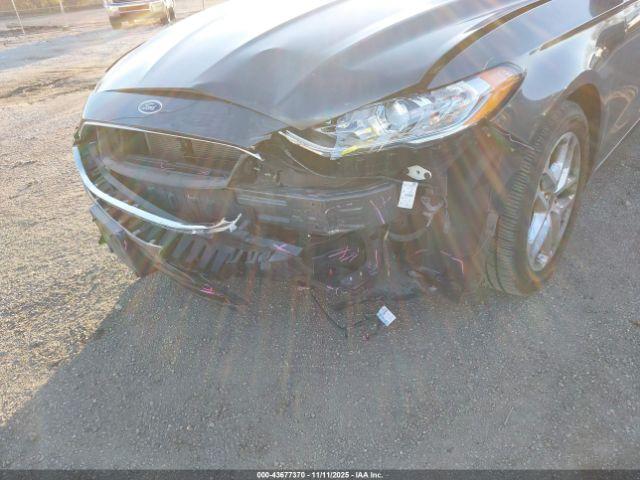 Ford Fusion Se Image 7