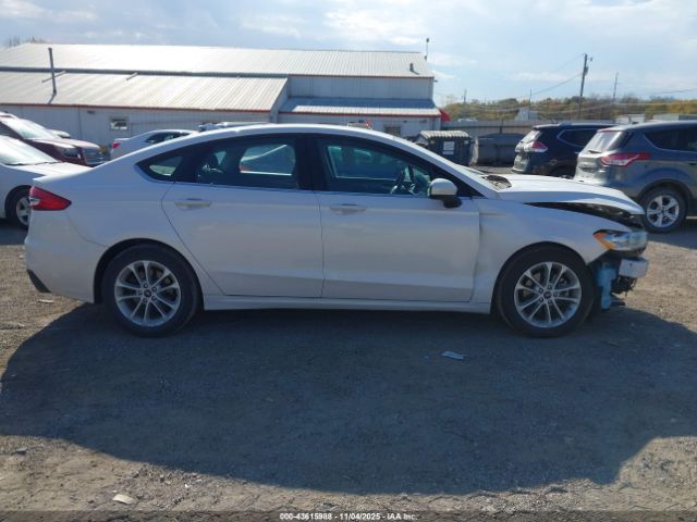 Ford Fusion Se Image 11