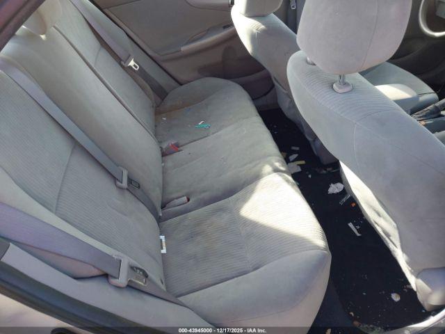 Toyota Corolla Le Image 8