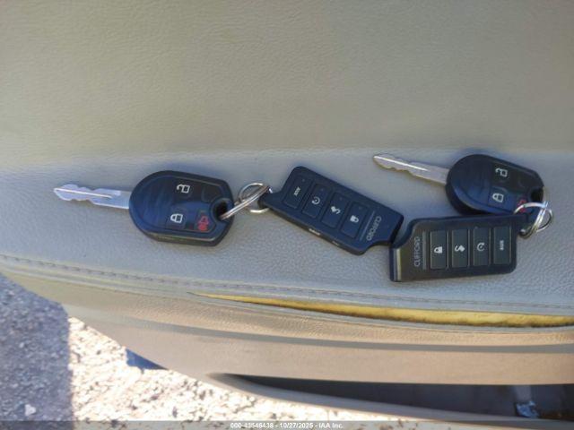 Ford Explorer Xlt Image 9