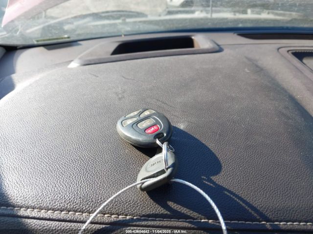 GMC Acadia Denali Image 2