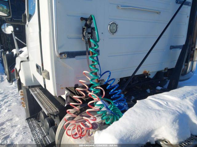 Volvo Vn Vnl Image 10