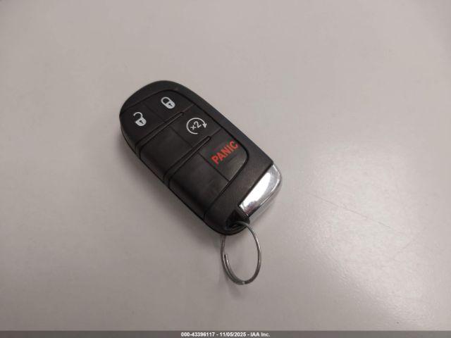 Jeep Renegade Latitude 4x4 Image 17