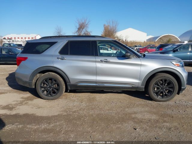 Ford Explorer Xlt Image 8