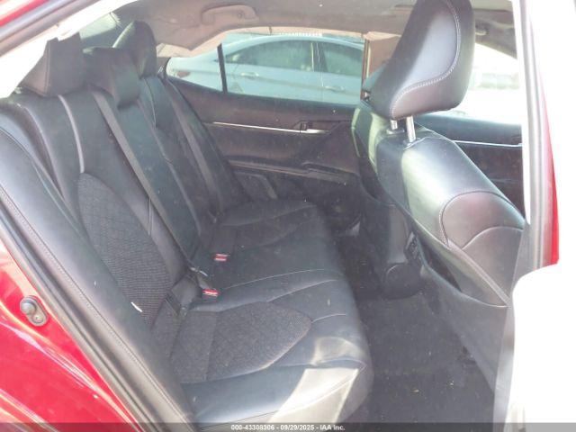 Toyota Camry Xse Hybrid Image 9