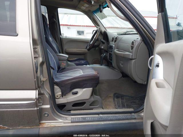 Jeep Liberty Limited Edition Image 11