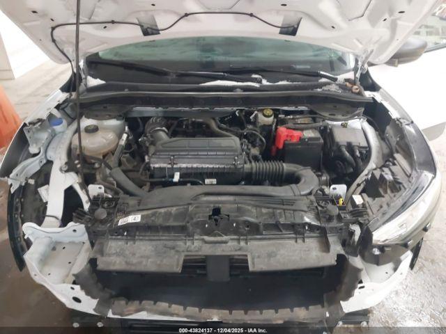 Ford Escape Active Image 9