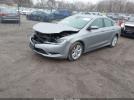 Chrysler 200 Limited Image 3