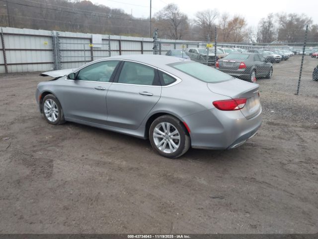 Chrysler 200 Limited Image 6