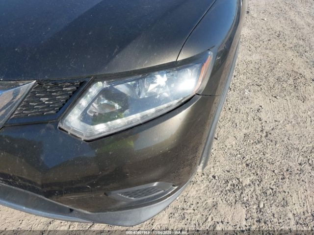 Nissan Rogue Sv Image 2