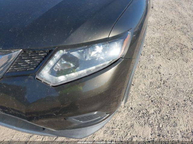 Nissan Rogue Sv Image 2