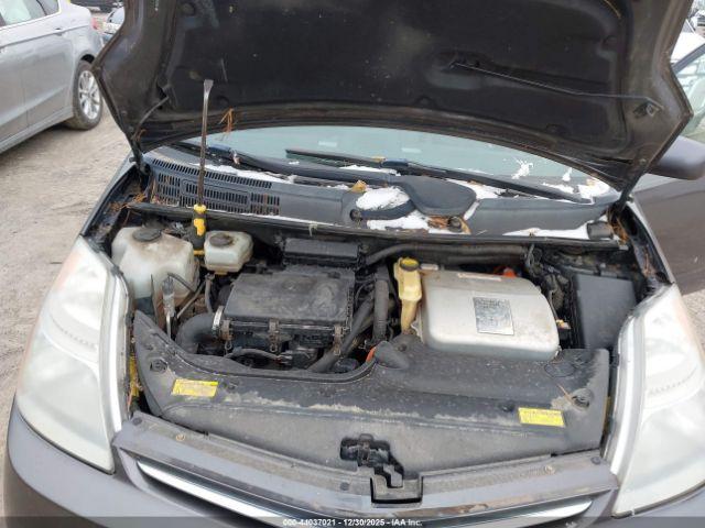 Toyota Prius Image 6