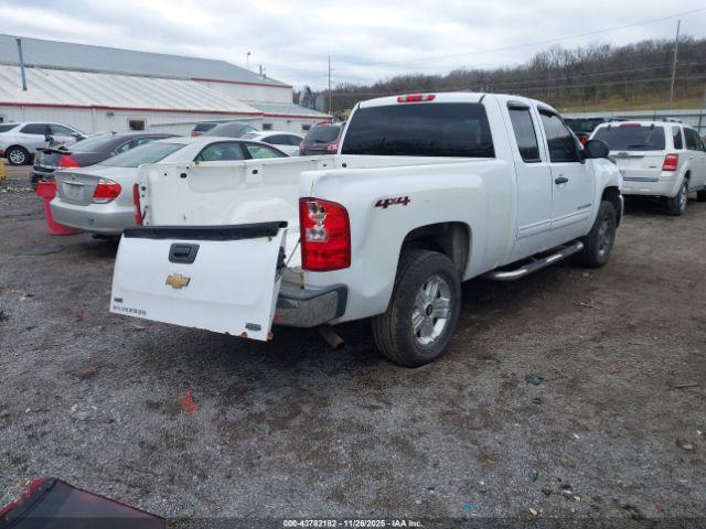 Chevrolet Silverado 1500 Lt Image 13