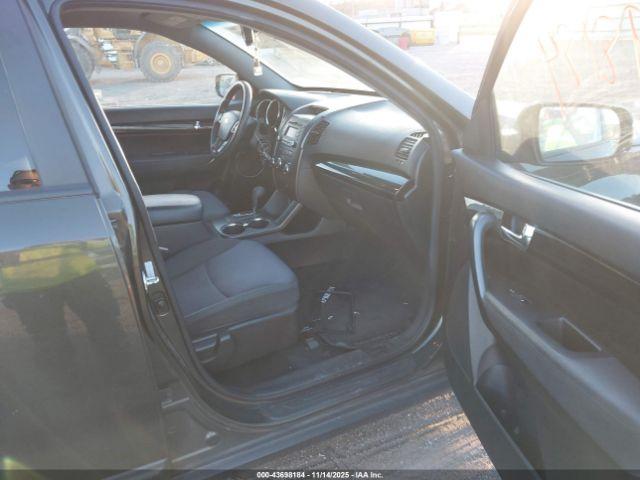 Kia Sorento Lx Image 6