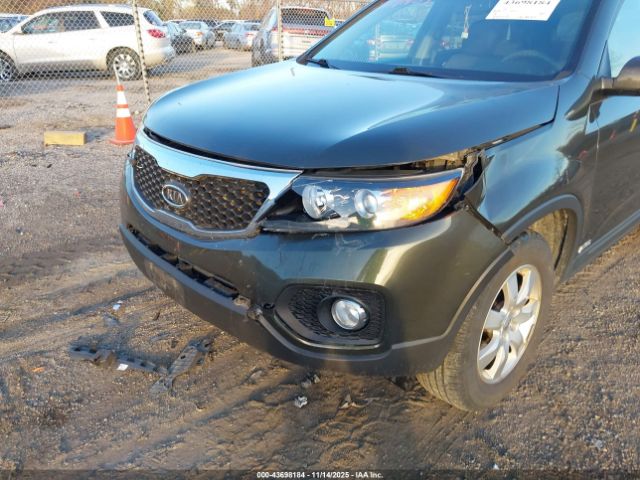 Kia Sorento Lx Image 3