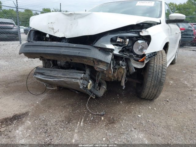 Volkswagen Passat 1.8t S Image 9