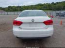 Volkswagen Passat 1.8t S Image 11