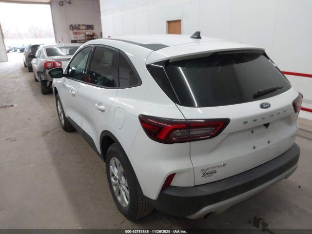 Ford Escape Active Image 4