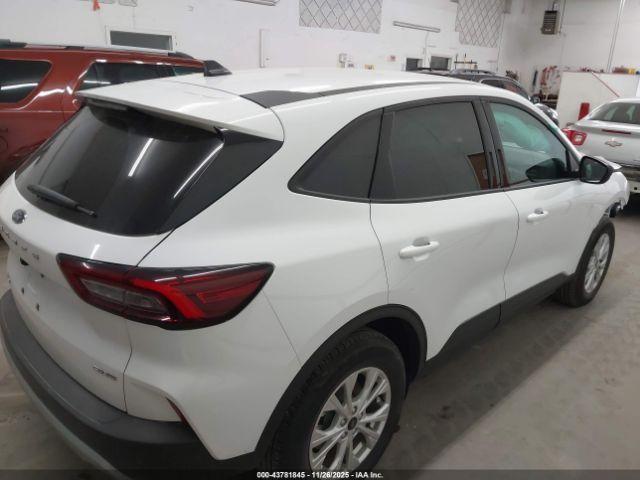 Ford Escape Active Image 16