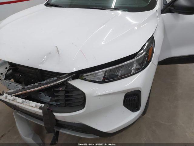 Ford Escape Active Image 13