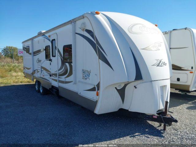  Salvage Keystone Cougar 28bhs