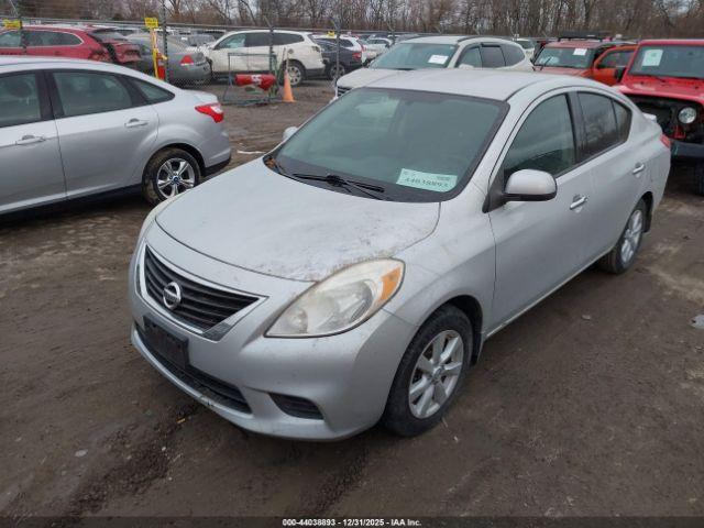 Nissan Versa 1.6 Sv Image 4
