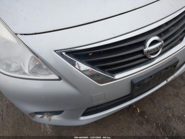 Nissan Versa 1.6 Sv Image 8