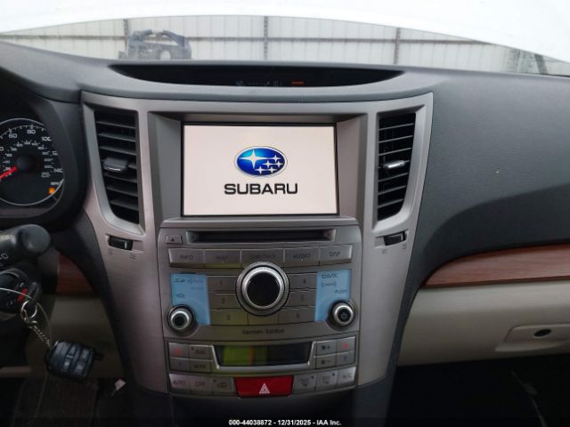 Subaru Outback 2.5i Limited Image 13