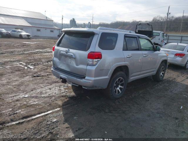 Toyota 4Runner Limited V6 Image 4