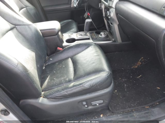 Toyota 4Runner Limited V6 Image 9