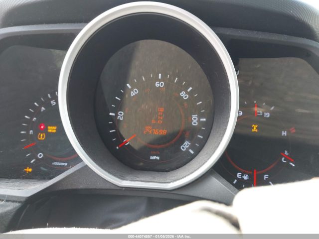 Toyota 4Runner Limited V6 Image 3