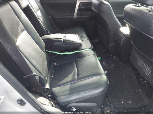 Toyota 4Runner Limited V6 Image 5