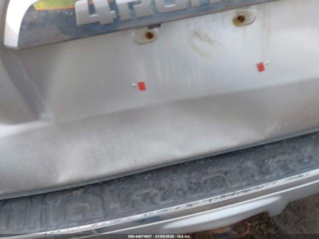 Toyota 4Runner Limited V6 Image 20