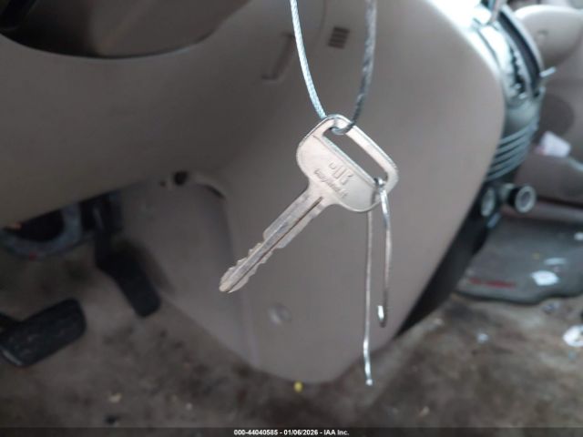 Toyota Sienna Ce Image 16