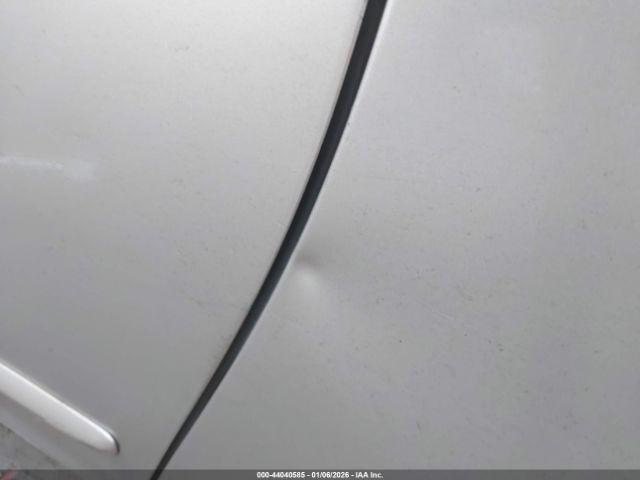 Toyota Sienna Ce Image 15