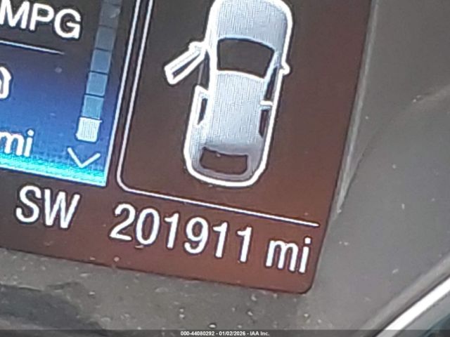 Ford Escape Titanium Image 12