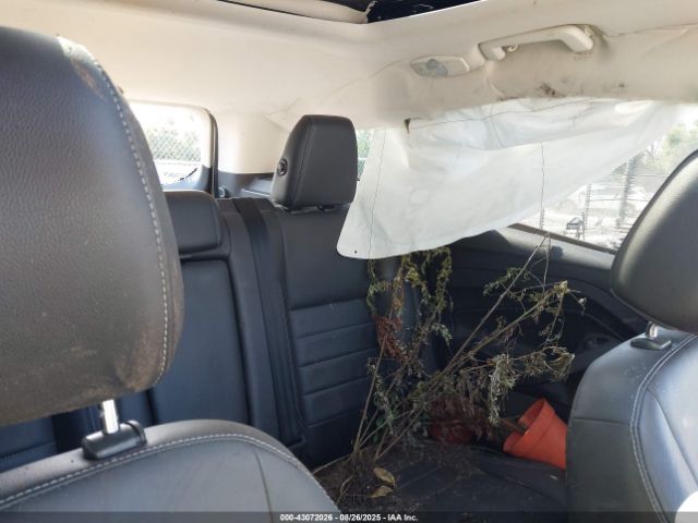 Ford Escape Titanium Image 6