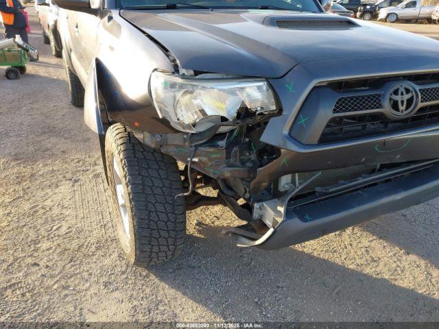 Toyota Tacoma Base V6 Image 10