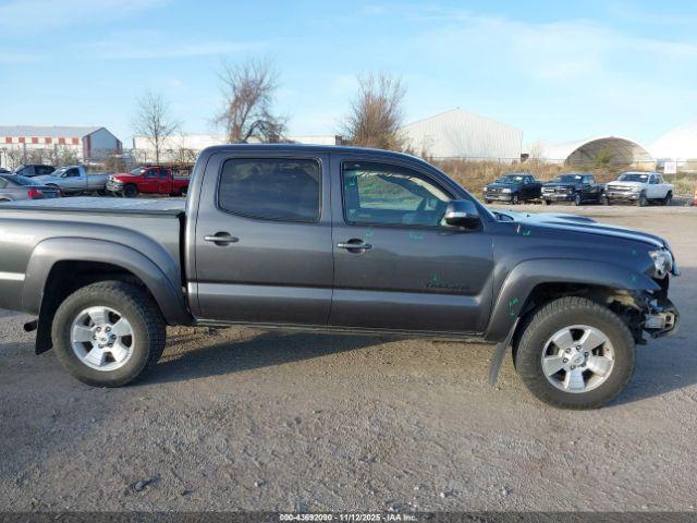 Toyota Tacoma Base V6 Image 2