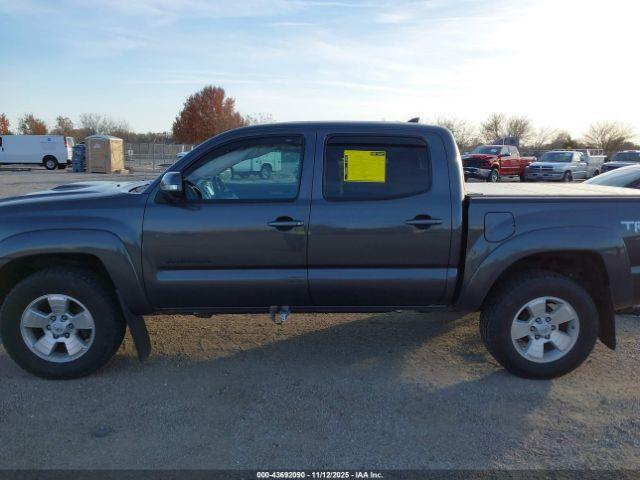 Toyota Tacoma Base V6 Image 4