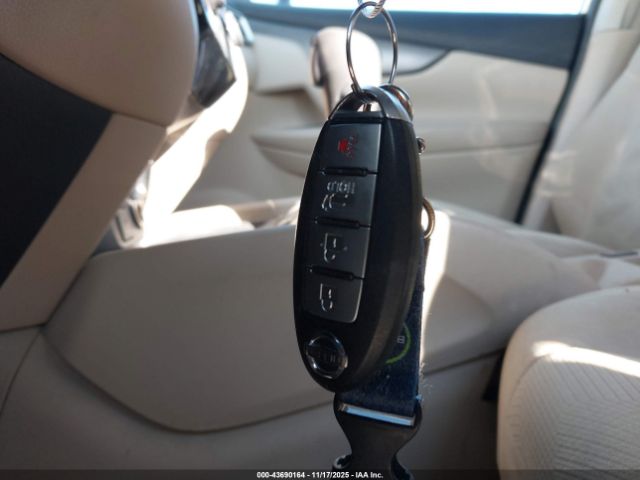 Nissan Rogue Sv Image 8