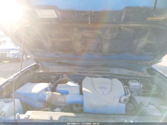 Toyota Tacoma Trd Off Road Image 11