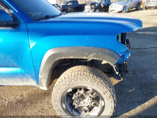 Toyota Tacoma Trd Off Road Image 9