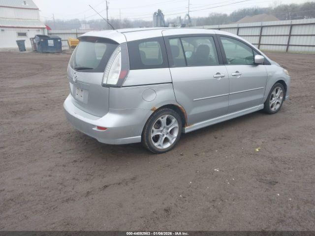 Mazda Mazda5 Touring Image 3