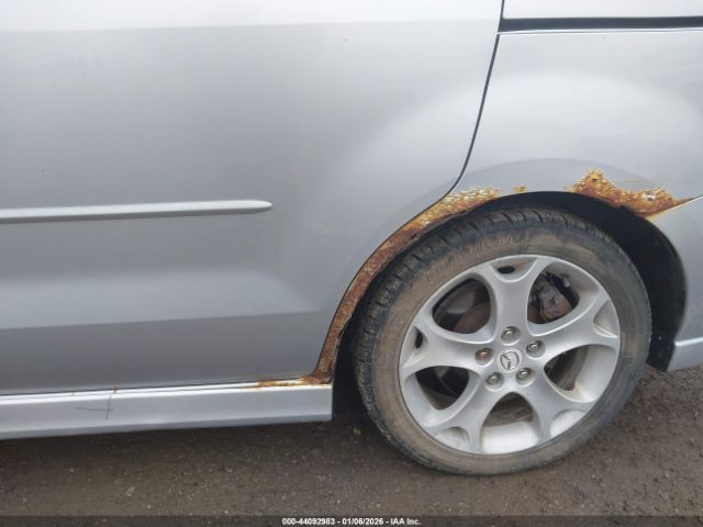 Mazda Mazda5 Touring Image 14